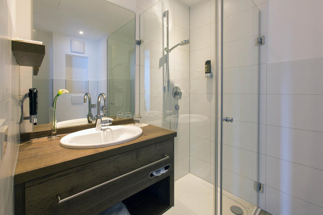 Hotel Am Schrannenplatz เมมมิงเงน ภายนอก รูปภาพ